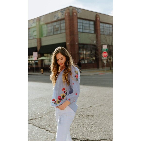 VELVET GRAHAM & SPENCER Arabelle Chambray Embroidered Peasant Blouse, Size M - Picture 5 of 16